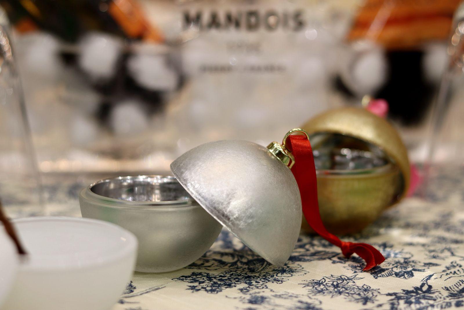 Christmas bauble candle from the Lumara Botanic workshop